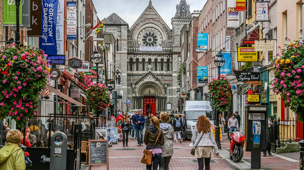 Shoppers on Grafton Street. Dublin, Ireland