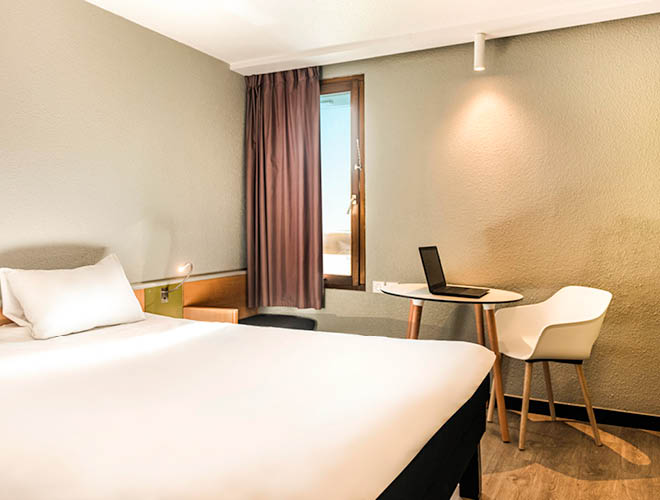 https://www.accorhotels.com/2905