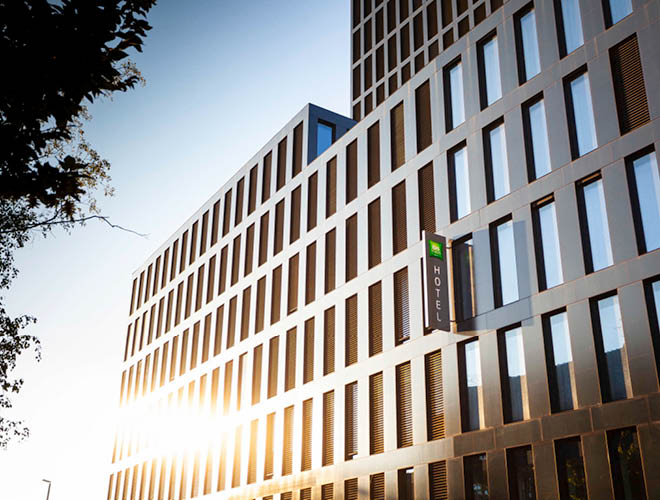 https://www.accorhotels.com/9665
