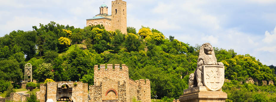 Tzarevetz fortress at Veliko Turnovo, Bulgaria.