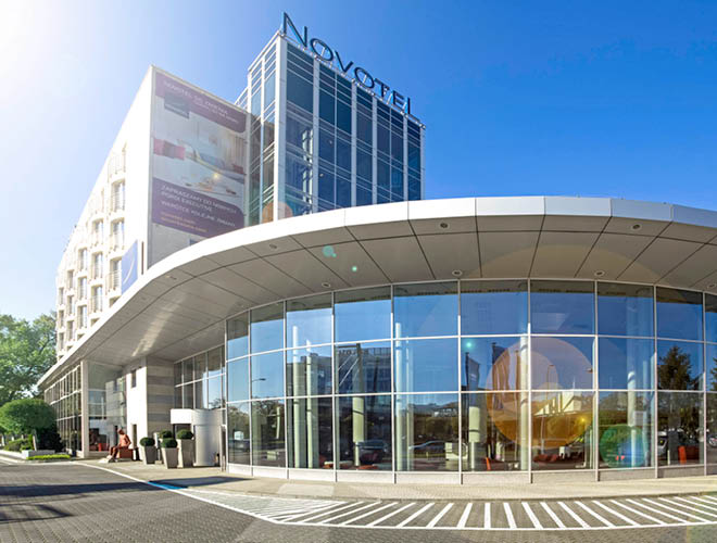 http://www.accorhotels.com/0527